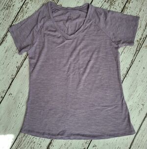 WOOLX V-Neck Lavender Short Sleeve Women's Tee